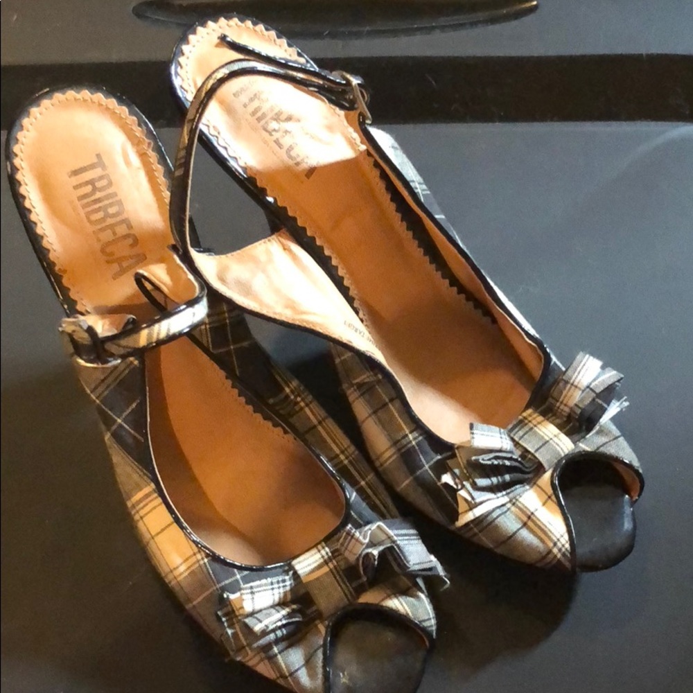 Tribeca by Kenneth Cole heels